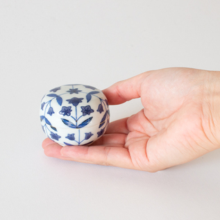 手の平サイズの小さな小物入れ 手の平サイズの小さな小物入れ