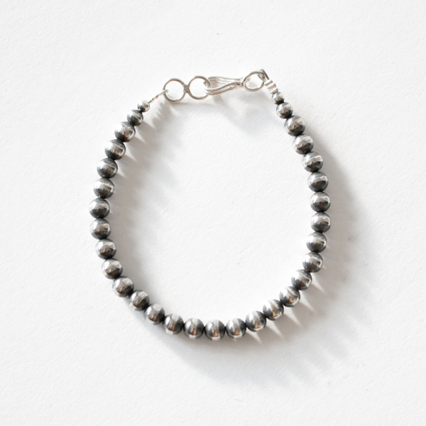 ナバホパールブレスレット 5mm/OXIDIZED