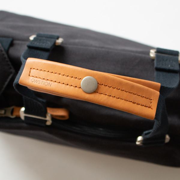 ハンドルはボタンでまとめることができます(Organic Navy)
