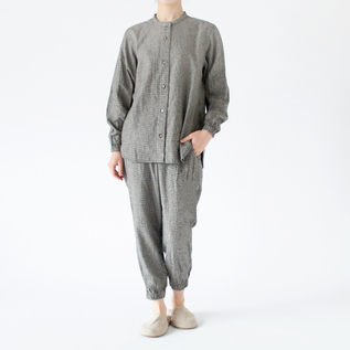 身長162cm（HOUNDSTOOTH）