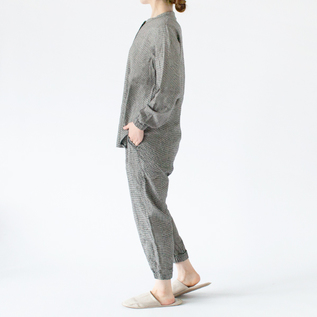 身長162cm（HOUNDSTOOTH）