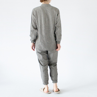 身長162cm（HOUNDSTOOTH）