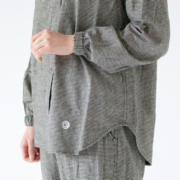 身長162cm（HOUNDSTOOTH）
