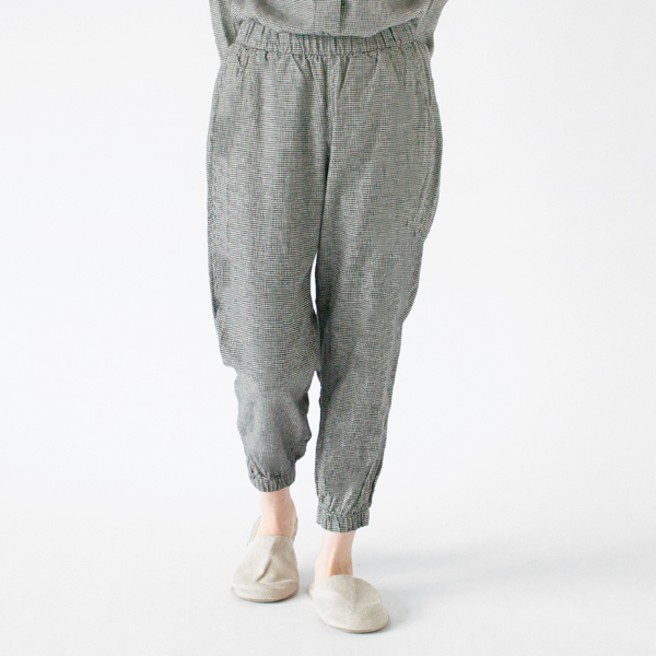 身長162cm（HOUNDSTOOTH）