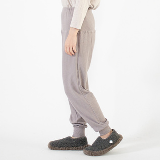 薄鈍・身長162cm 薄鈍・身長162cm