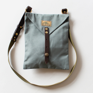 ショルダーバッグ MAP CASE
