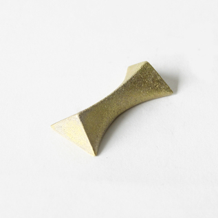 箸置き 箱根駅伝 FUTAGAMI 閃光 真鍮 フタガミ ゴールドカラー 非売品 箸置き 閃光／FUTAGAMI（フタガミ）｜愛着を持ってずっと使いたいモノ