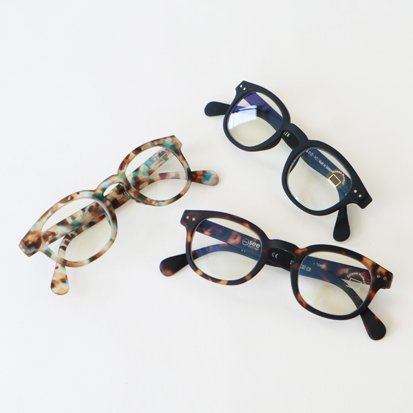 左：BLUE TORTOISE、右上：BLACK、右下：TORTOISE