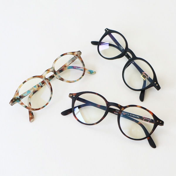左：BLUE TORTOISE、右上：BLACK、右下：TORTOISE