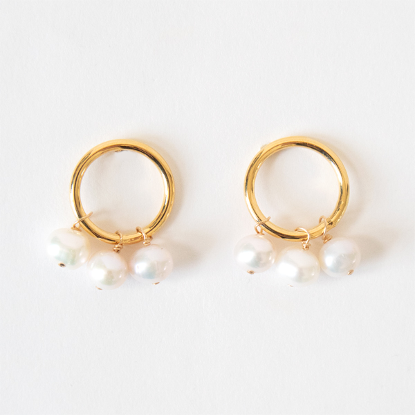 パールピアス(ALI TRIO STUDS)