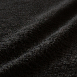 縫い目による肌当たりが軽減されたストレスフリーな着心地です