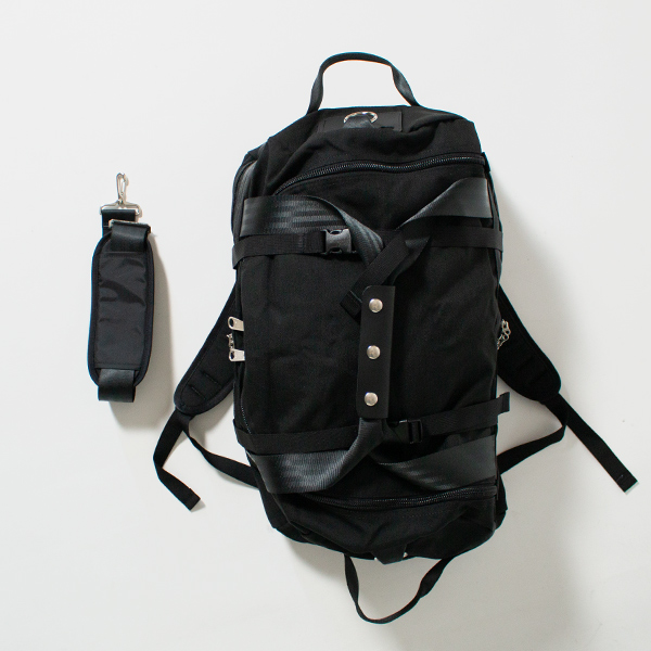 リュックにしたところ(BLACK&BLACK )