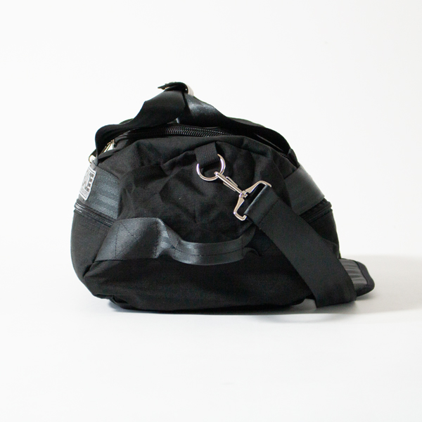 横から(BLACK&BLACK )