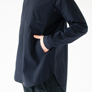 エッセンシャルフィットロングジャケット（UVカット）／DANSKIN