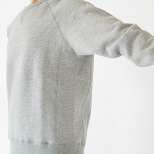ユニセックス 裏毛スウェット GRAY／HAAG（ハーグ）｜愛着を持って