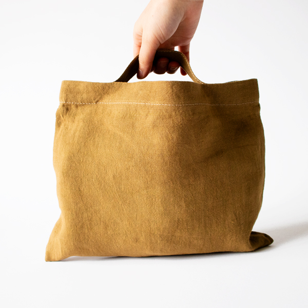 持ち運べる袋つき(BROWN)