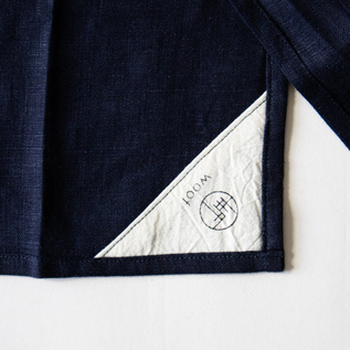 端にブランドタグがついています(NAVY) 端にブランドタグがついています(NAVY)