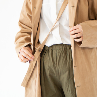 紐ベルトをかけてアクセントに(BEIGE) 紐ベルトをかけてアクセントに(BEIGE)