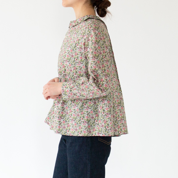 PINK・身長162cm
