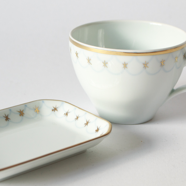 フィナンシェと紅茶の器（波）