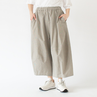 身長162cm・生成