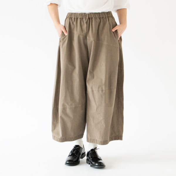 身長162cm・硫化ベージュ