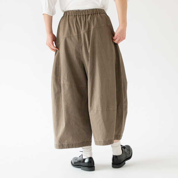 身長162cm・硫化ベージュ