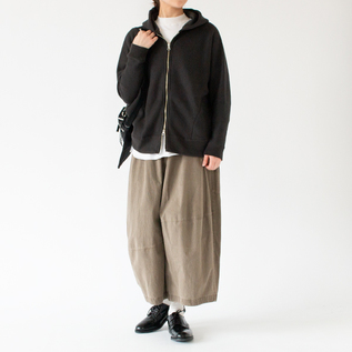 身長162cm・硫化ベージュ