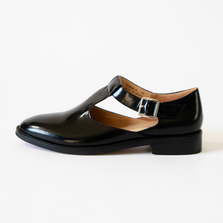 T-STRAP SHOES／ARTESANOS / Shop ZUTTO for the long lasting