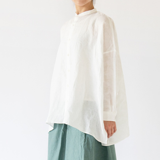 WHT・身長162cm WHT・身長162cm