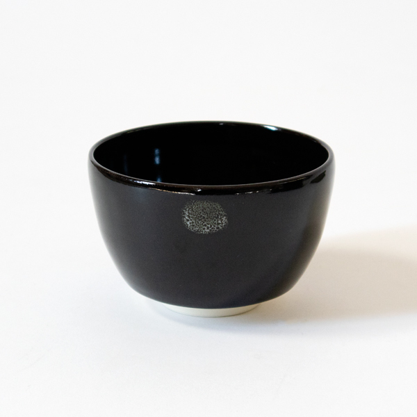 愉茶箱 黒釉白点紋（野点セット）／西川貞三郎商店（にしかわてい
