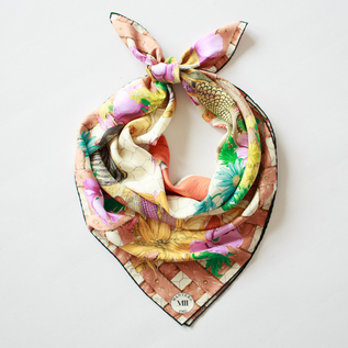 h29 超美品　マンテロ　スカーフ　シルク100 MANTERO シルクツイルスカーフ (90×90)／MANTERO（マンテロ）｜愛着を