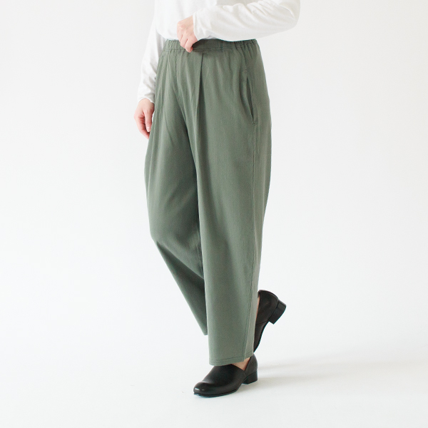 身長162cm・DARK GREEN-S