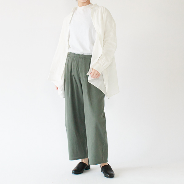 身長162cm・DARK GREEN-S
