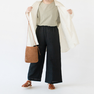 BLACK・身長162cm BLACK・身長162cm