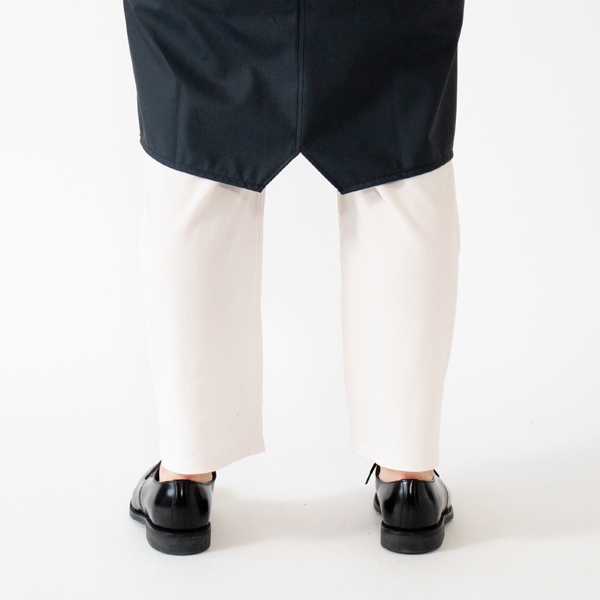 後ろ姿にもこだわりがあります(Navy-S)