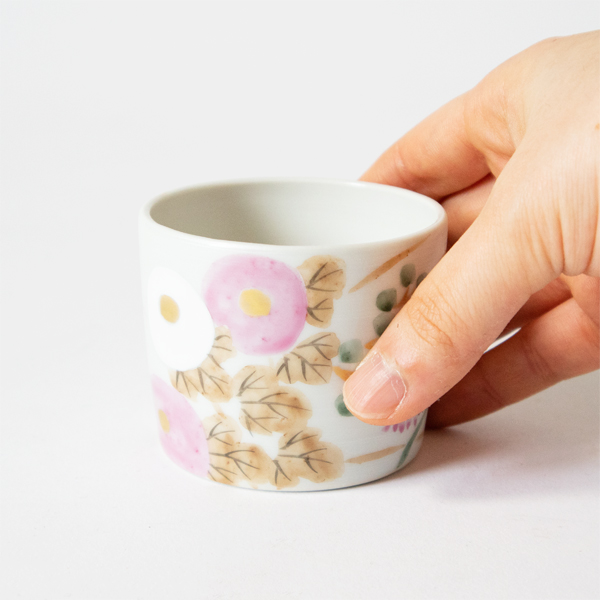 小ぶりなサイズが可愛らしい(秋草)