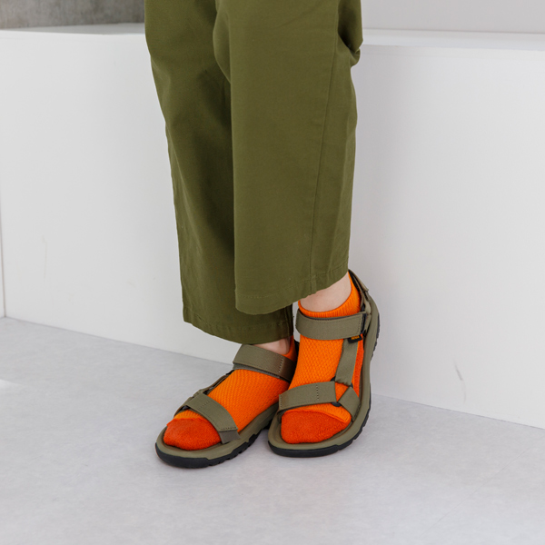 サンダルと合わせてスポーティーに(レスキューオレンジ) サンダルと合わせてスポーティーに(レスキューオレンジ)