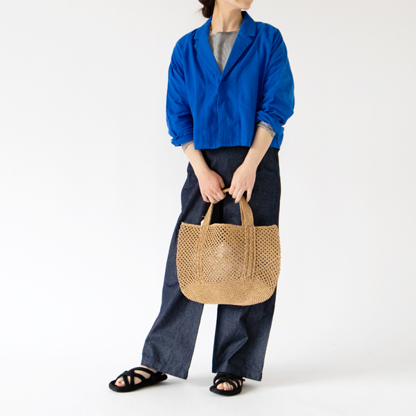 身長162cm、BLU