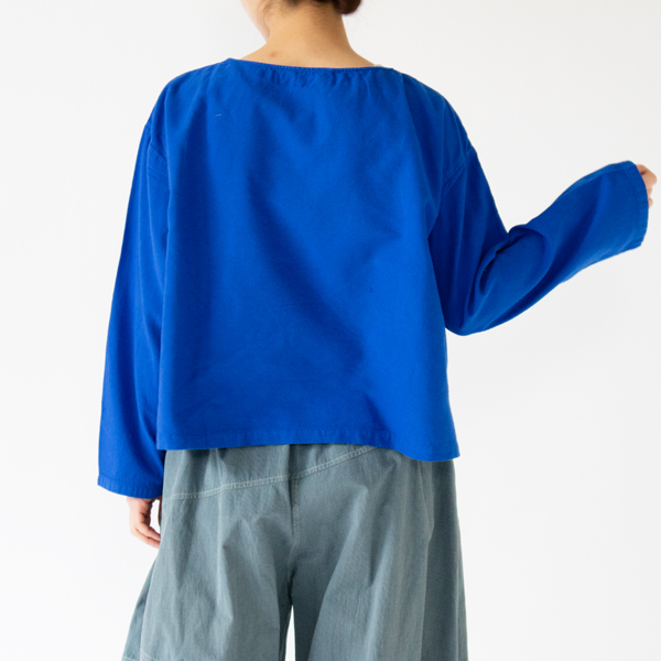 身長162cm、BLU