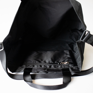 BLACK BLACK