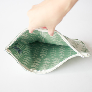 ポーチ POUCH-GREEN TOWEL-WHITE ポーチ POUCH-GREEN TOWEL-WHITE