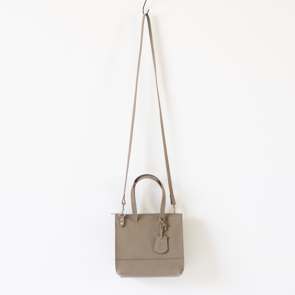 PHILIP クルーズショッパー(ALMOND GRAY)