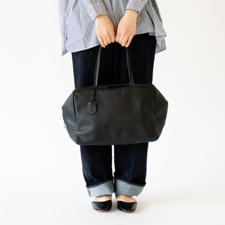 新品 REN En スクエアダッフル M 黒 レン トートバッグ ユニセックス 新品 REN En スクエアダッフル M 黒 レン トートバッグ ユニセックス