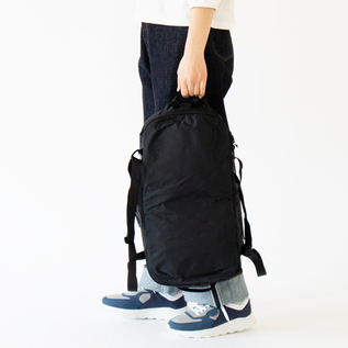 背負える2WAYウィークエンダーバッグ 22L／FJALLRAVEN(フェール