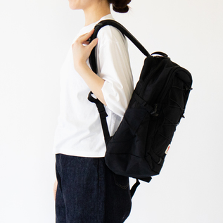 BLACK・身長162cm BLACK・身長162cm