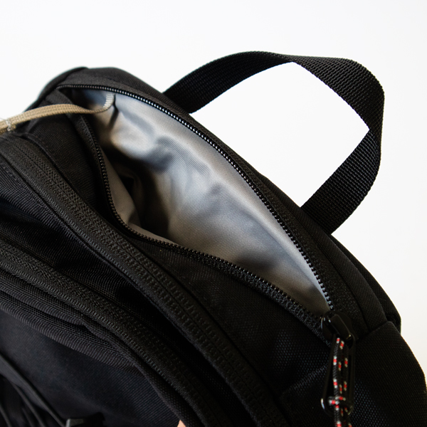 サングラスの収納に(BLACK)