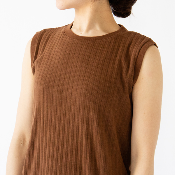 立体感と表情のある生地(BROWN)