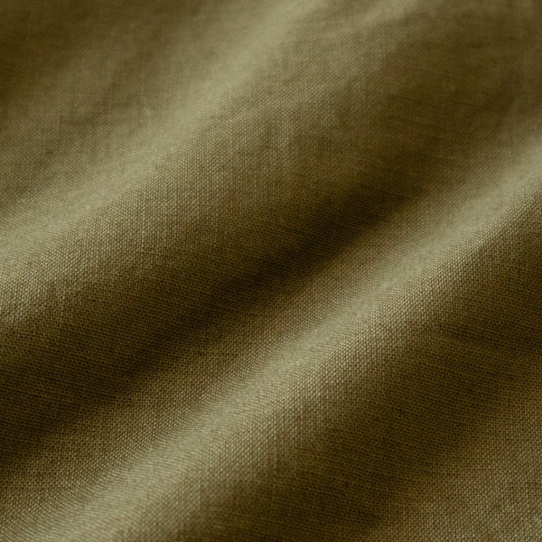 軽やかで柔らかい生地(OLIVE)