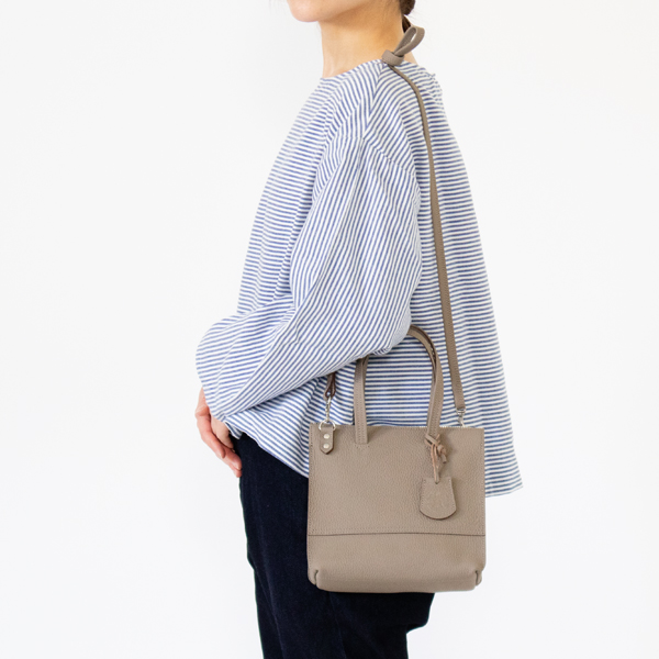 身長：162cm(ALMOND GRAY)